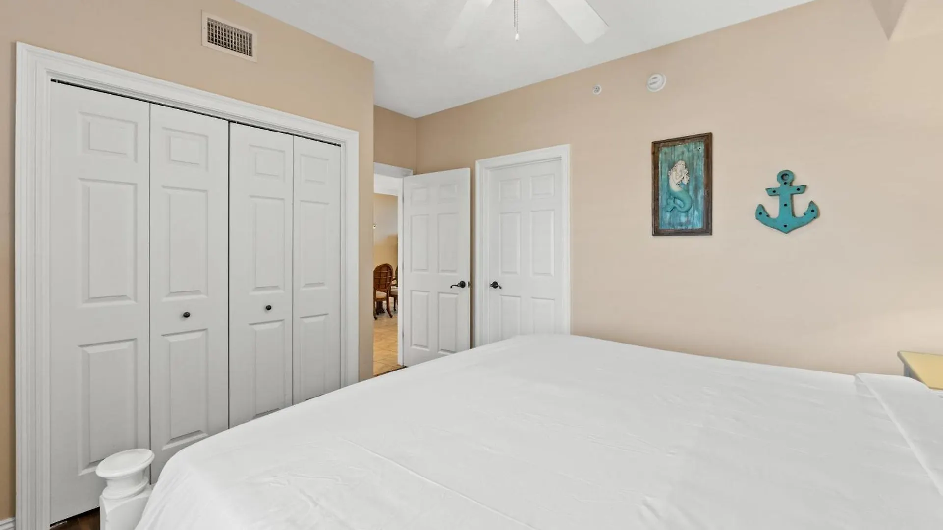 Holiday home Treasure Island #1203 By Book That Condo Panama City Beach United States