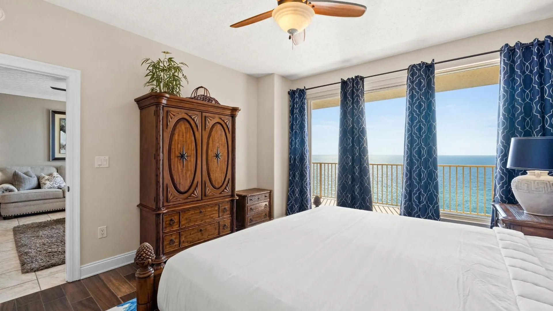 Holiday home Treasure Island #1203 By Book That Condo Panama City Beach